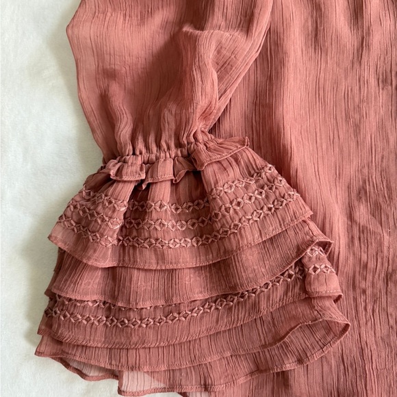 Stellah Dusty Rose Bell Sleeve Ruffle Blouse - Size S - Picture 3 of 6